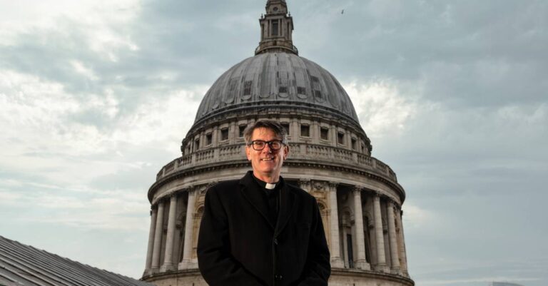 head of st paul's cathedral nyt